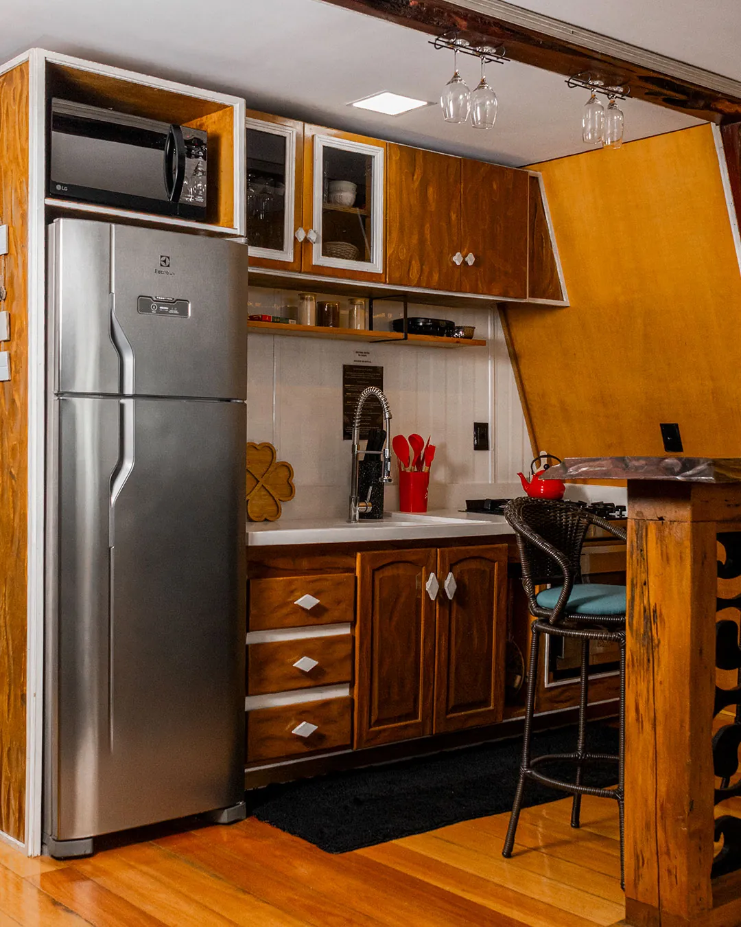 Cozinha completa e equipada